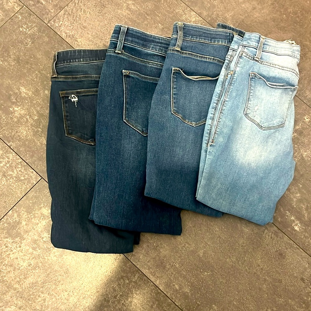 4 pair of LulaRoe Jeans!